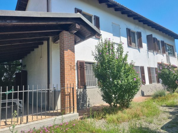 casa indipendente in vendita ad Alfiano Natta