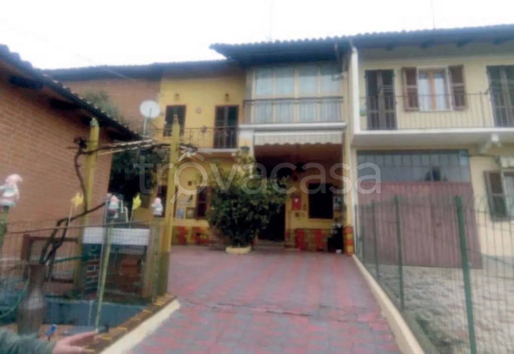 casa indipendente in vendita ad Alfiano Natta in zona Cardona