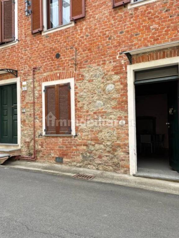 appartamento in vendita ad Alfiano Natta in zona Casarello