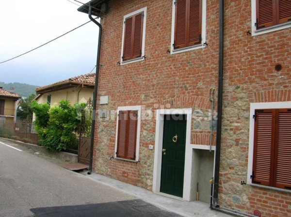 appartamento in vendita ad Alfiano Natta in zona Casarello