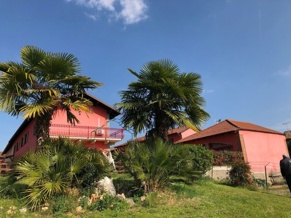 casa indipendente in vendita ad Alfiano Natta in zona Casarello