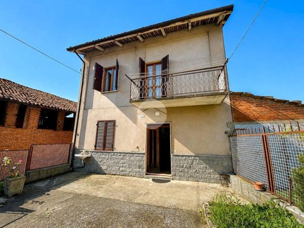 casa semindipendente in vendita ad Alfiano Natta in zona Cardona