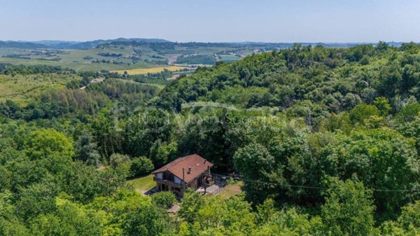 casa indipendente in vendita ad Alfiano Natta in zona Casarello