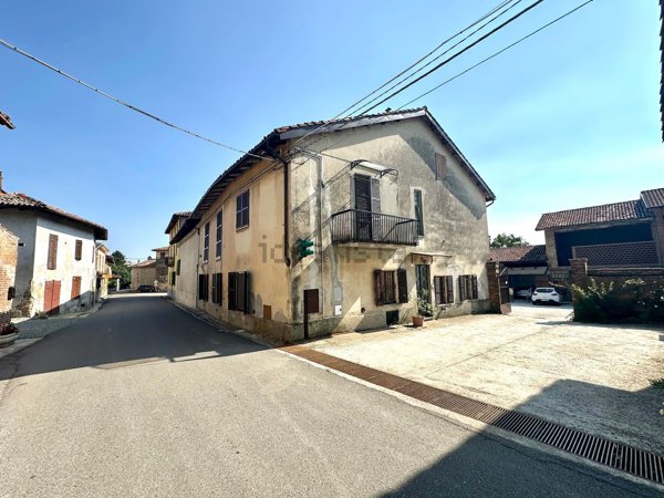 appartamento in vendita ad Alfiano Natta in zona Sanico