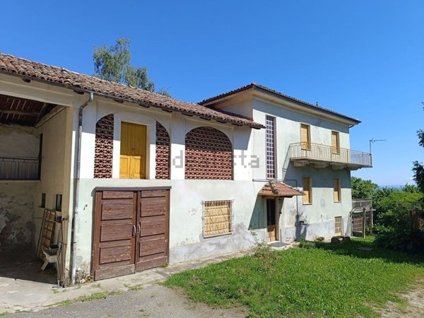 casa indipendente in vendita ad Alfiano Natta in zona Cardona