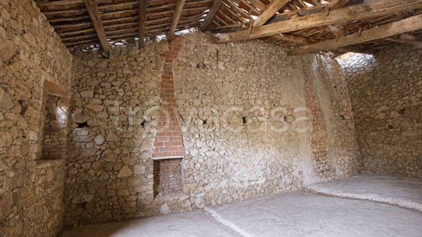 casa indipendente in vendita ad Alfiano Natta in zona Cardona