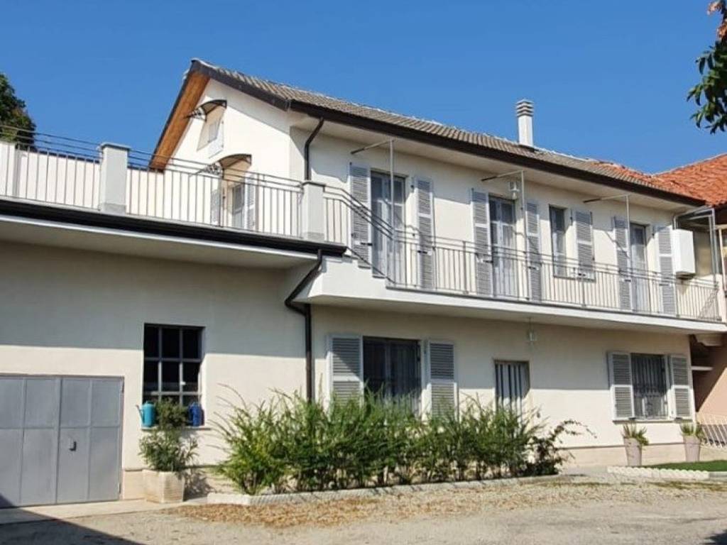 casa indipendente in vendita ad Alfiano Natta