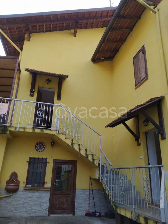 casa indipendente in vendita a Sostegno