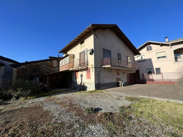 casa indipendente in vendita a Sostegno
