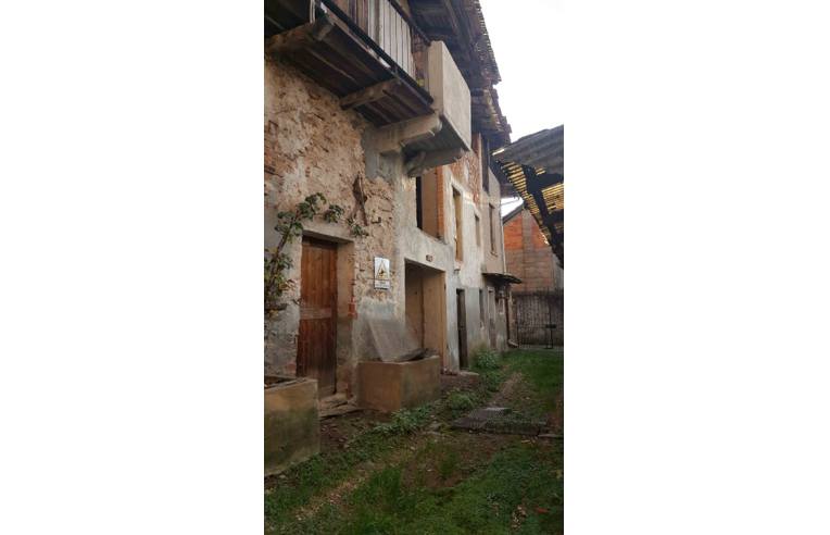 casa indipendente in vendita a Sostegno
