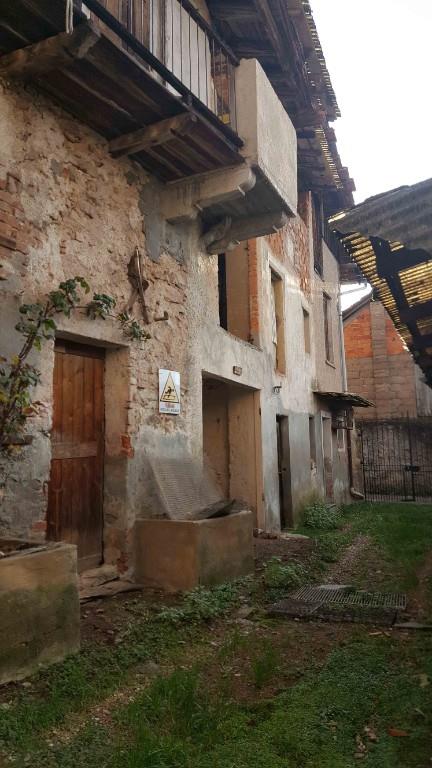 casa indipendente in vendita a Sostegno