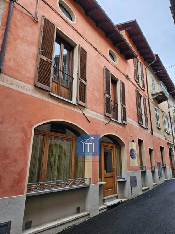 ufficio in vendita a Sostegno