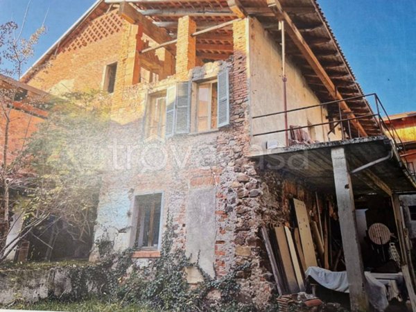 casa indipendente in vendita a Sostegno