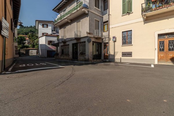 ufficio in vendita a Sostegno