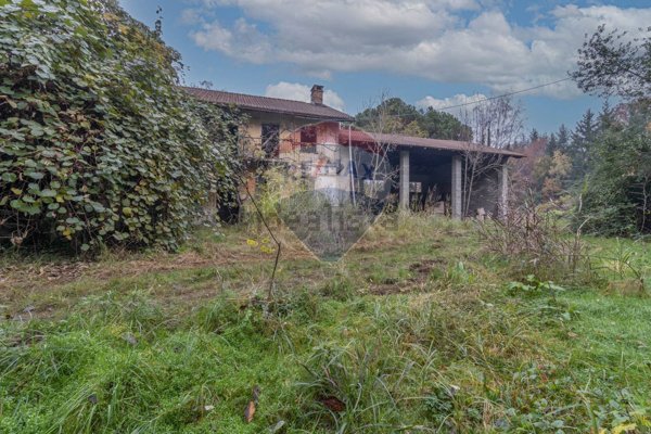 casale in vendita a Strona