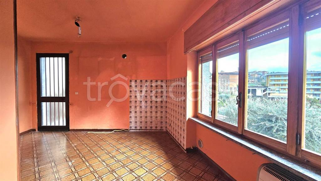 appartamento in vendita a Strona