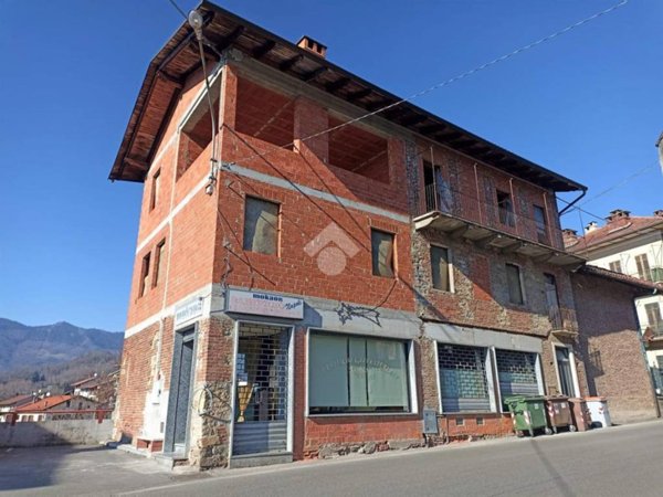 casa indipendente in vendita a Strona