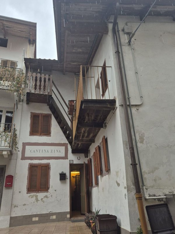 casa indipendente in vendita a Strona