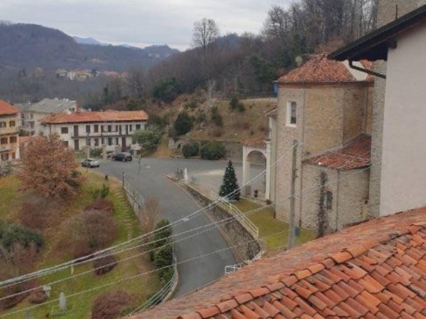 casa indipendente in vendita a Strona