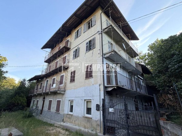 casa indipendente in vendita a Strona