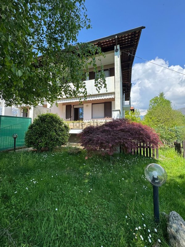 casa indipendente in vendita a Tavigliano