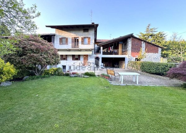 casa semindipendente in vendita a Tavigliano