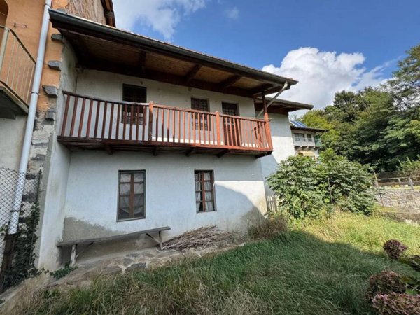 casa indipendente in vendita a Tavigliano