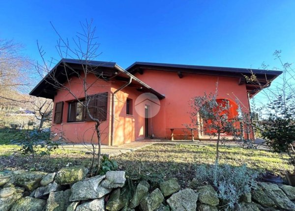 casa indipendente in vendita a Tavigliano