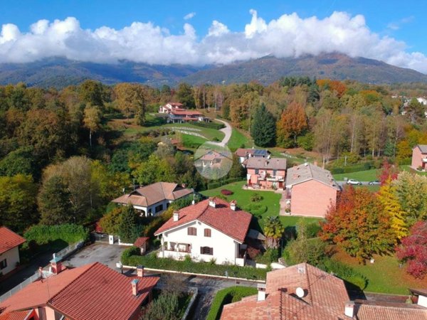 casa indipendente in vendita a Tollegno