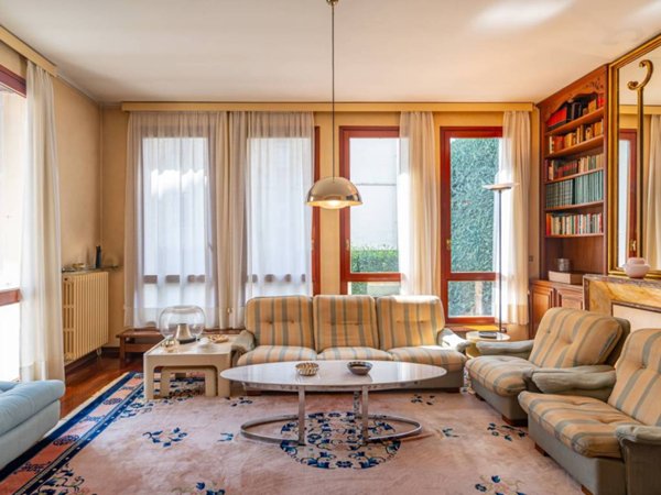 casa indipendente in vendita a Tollegno