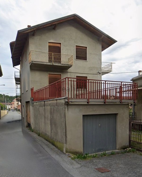 casa indipendente in vendita a Tollegno