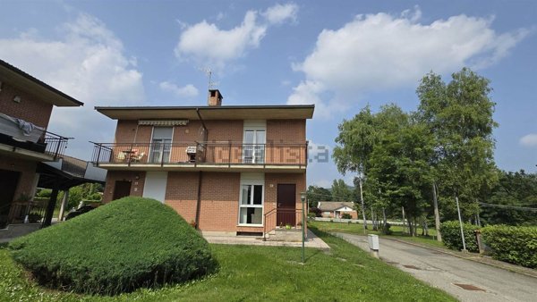 casa indipendente in vendita a Tollegno