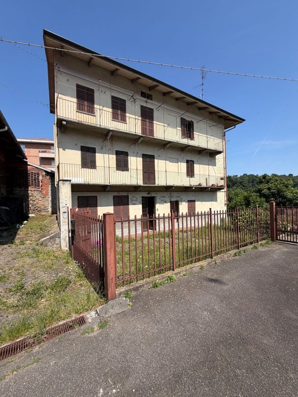 casa indipendente in vendita a Tollegno