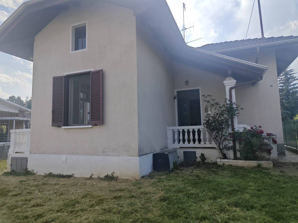 casa indipendente in vendita a Tollegno