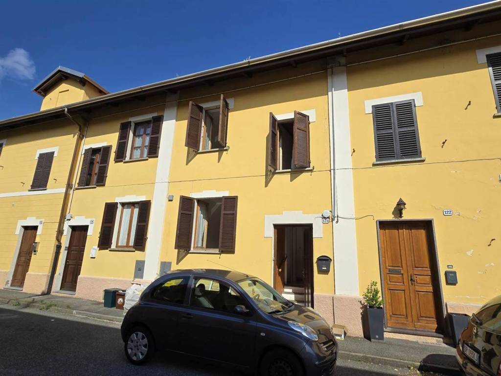 casa indipendente in vendita a Tollegno