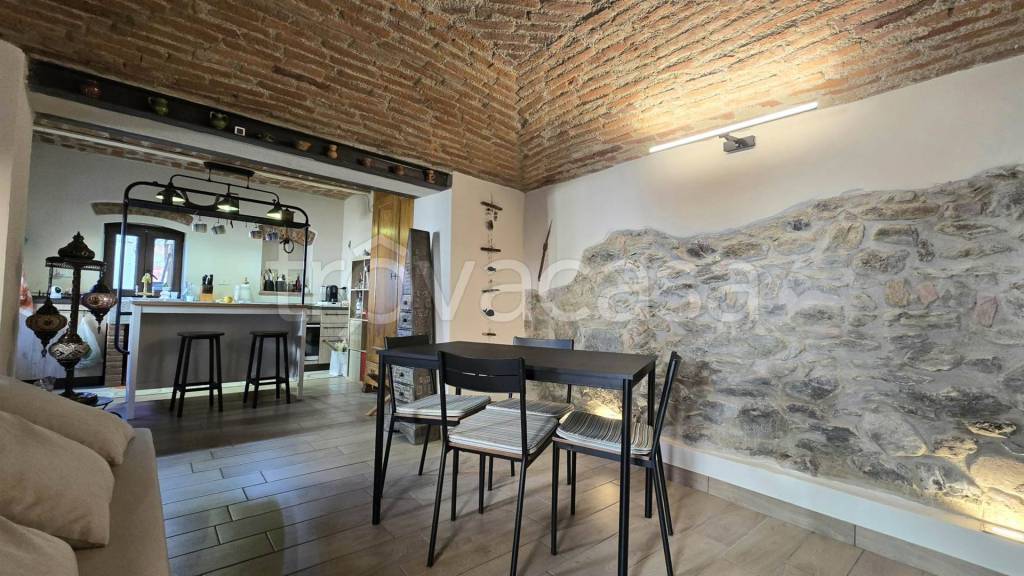 casa indipendente in vendita a Torrazzo