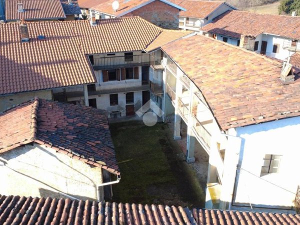 casa indipendente in vendita a Torrazzo