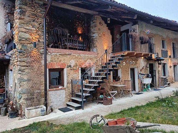 casa indipendente in vendita a Torrazzo