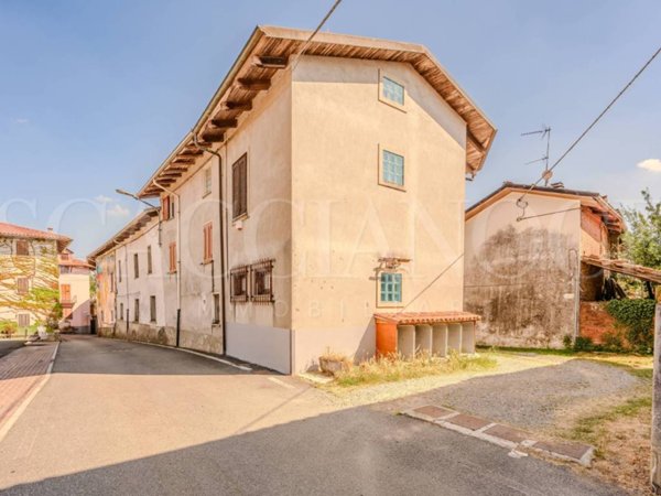 casa indipendente in vendita a Torrazzo