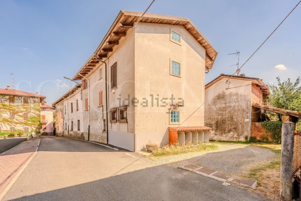 casa indipendente in vendita a Torrazzo