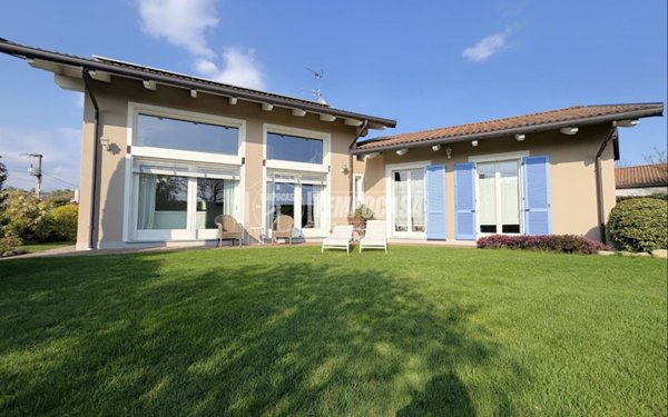 casa indipendente in vendita a Valdengo