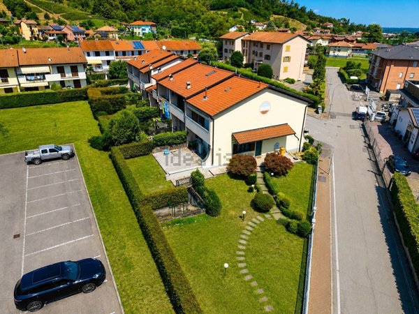casa indipendente in vendita a Valdengo