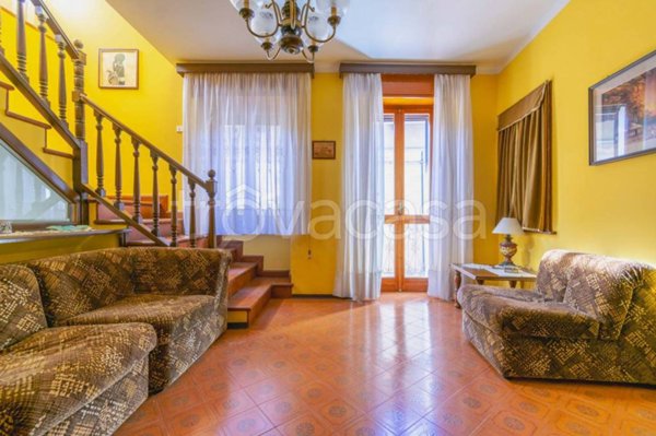 casa indipendente in vendita a Vallanzengo