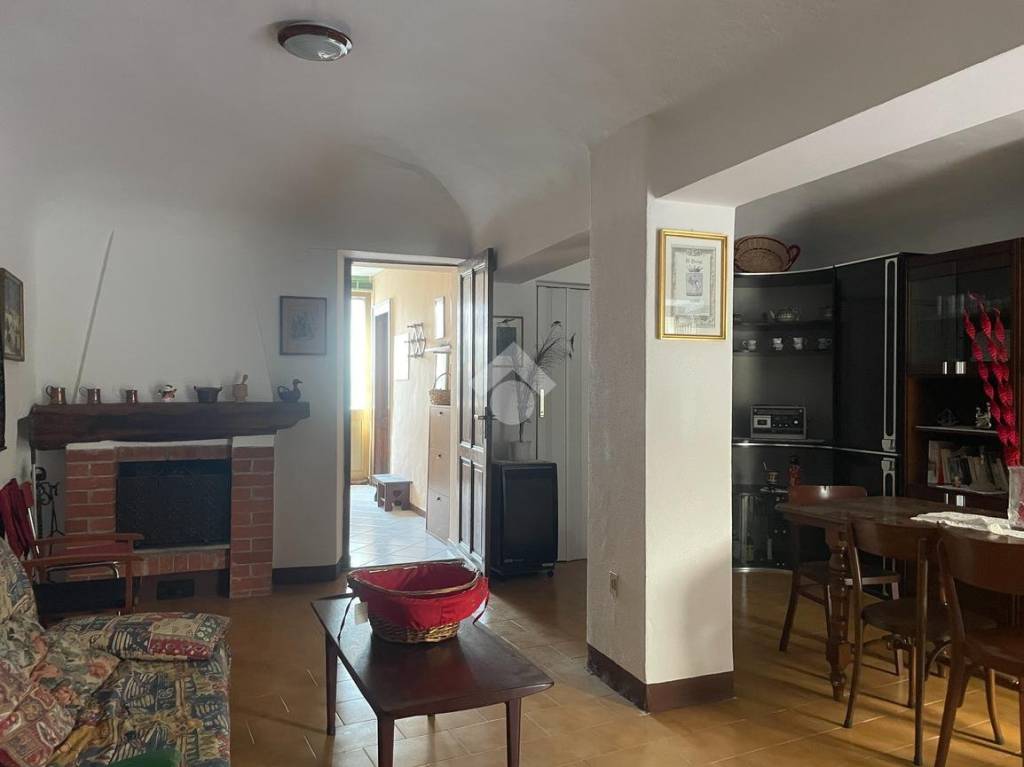 casa indipendente in vendita a Vallanzengo