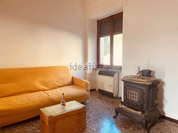 casa semindipendente in vendita a Vallanzengo
