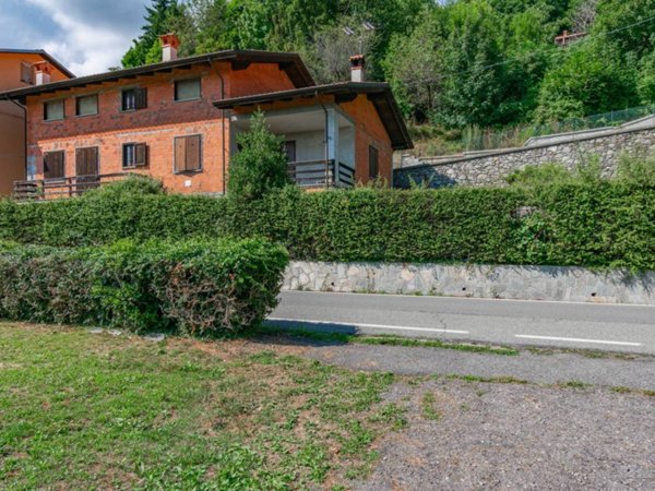 casa indipendente in vendita a Veglio in zona Sautrana