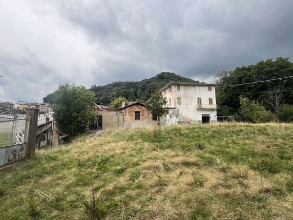 casa indipendente in vendita a Veglio in zona Borgo