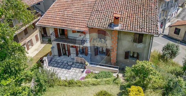casa indipendente in vendita a Veglio