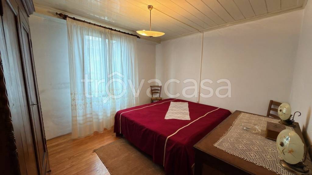casa indipendente in vendita a Veglio in zona Borgo