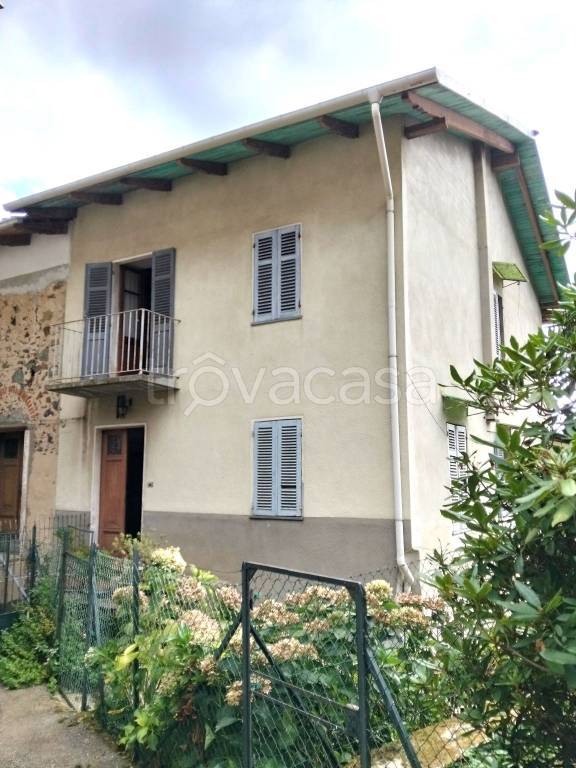 casa indipendente in vendita a Veglio in zona Sautrana